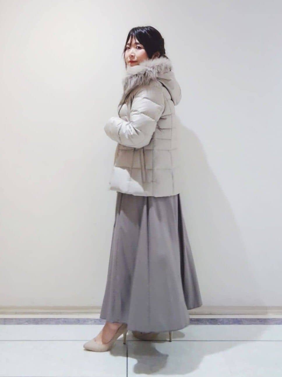 TOMOMIさんの「INDIVI｜【洗える／薄手／ラメ】シアーラメニット」を使ったコーディネート