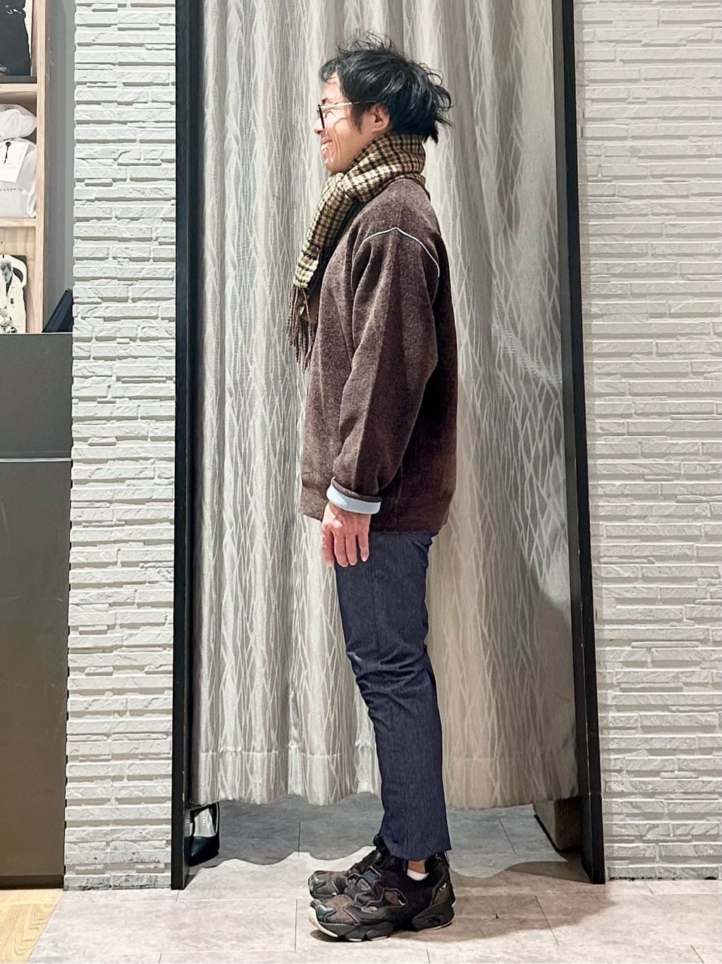 KENJI Iさんの「THE SHOP TK｜【包み込まれるような柔らかさ】配色モールニット 洗濯機OK」を使ったコーディネート