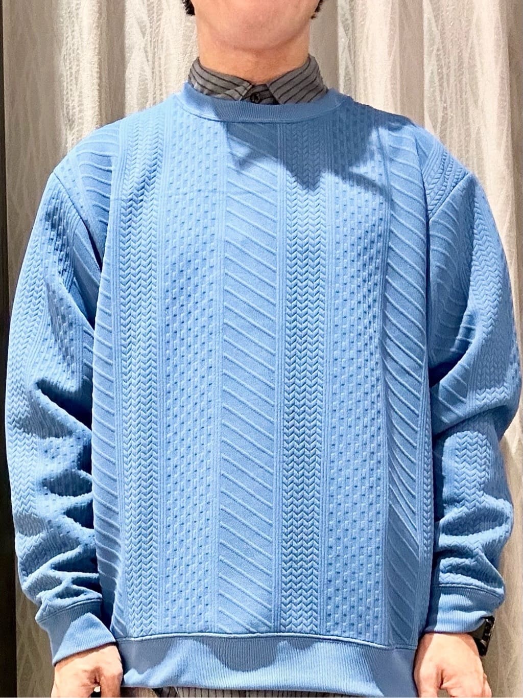 KENJI Iさんの「THE SHOP TK｜【無地に飽きた方へ】ふくれジャカードスウェット　洗濯機OK/6色展開/ユニセックスでおすすめ！」を使ったコーディネート