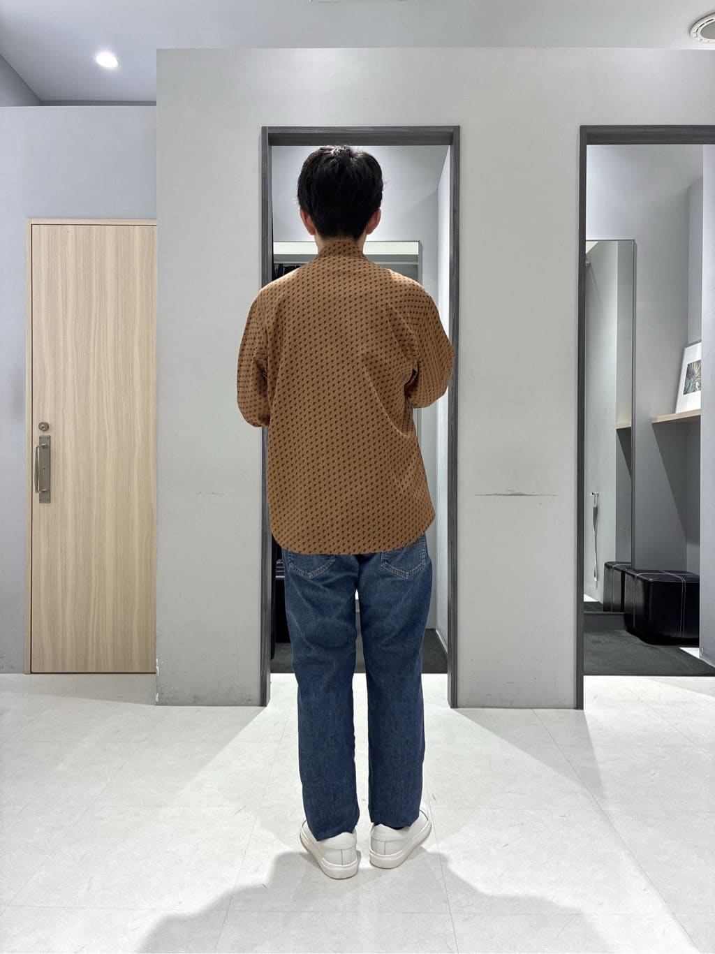 わいずみさんの「TAKEO KIKUCHI｜ボーラーハット柄 長袖シャツ」を使ったコーディネート
