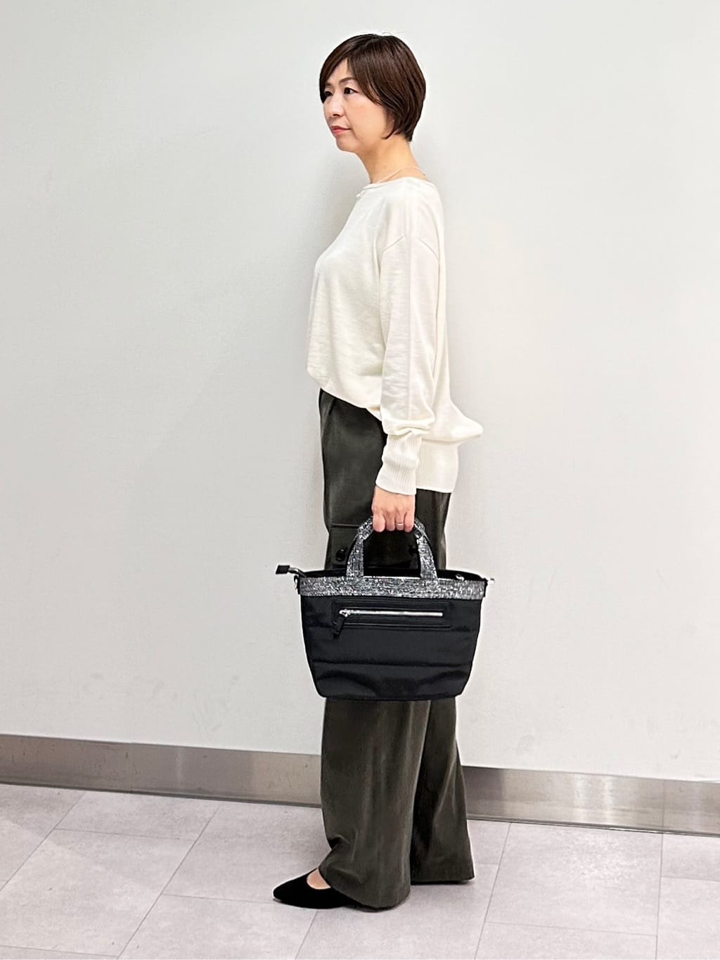 みなこさんの「UNTITLED｜【8色展開/体型カバー】魅せるタイムレスニット」を使ったコーディネート