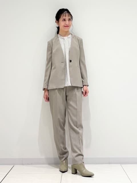 kayoさんの「INDIVI｜【洗える／通勤／スーツ】メランジストレッチ ノーカラージャケット」を使ったコーディネート