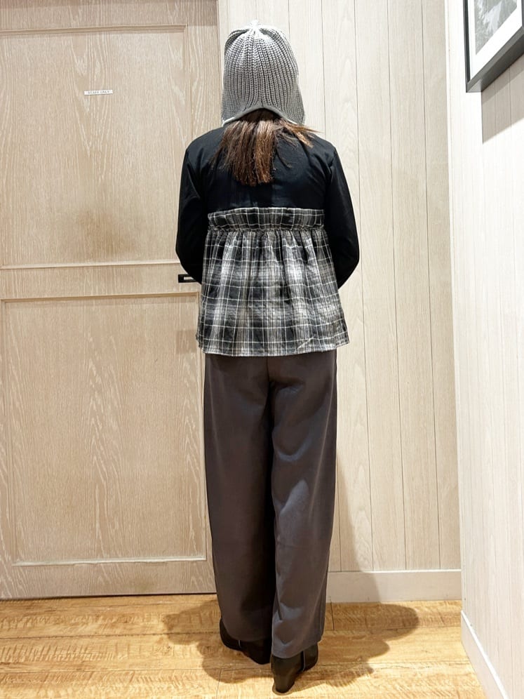 yukaさんの「SHOO･LA･RUE｜シャツレイヤード風で1枚でサマ見え ロンT」を使ったコーディネート