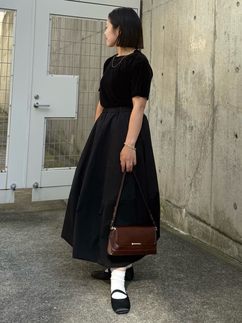 chさんの「THE SHOP TK｜シアーベロアカットソー【洗える】」を使ったコーディネート