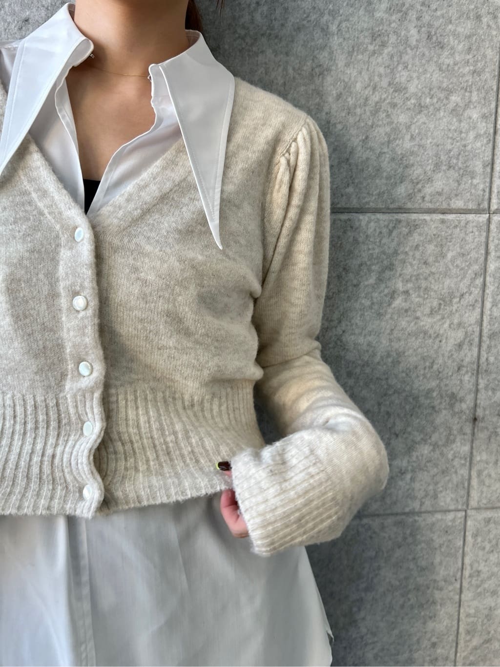 harunaさんの「CODE A｜M cloudy puff cardigan」を使ったコーディネート