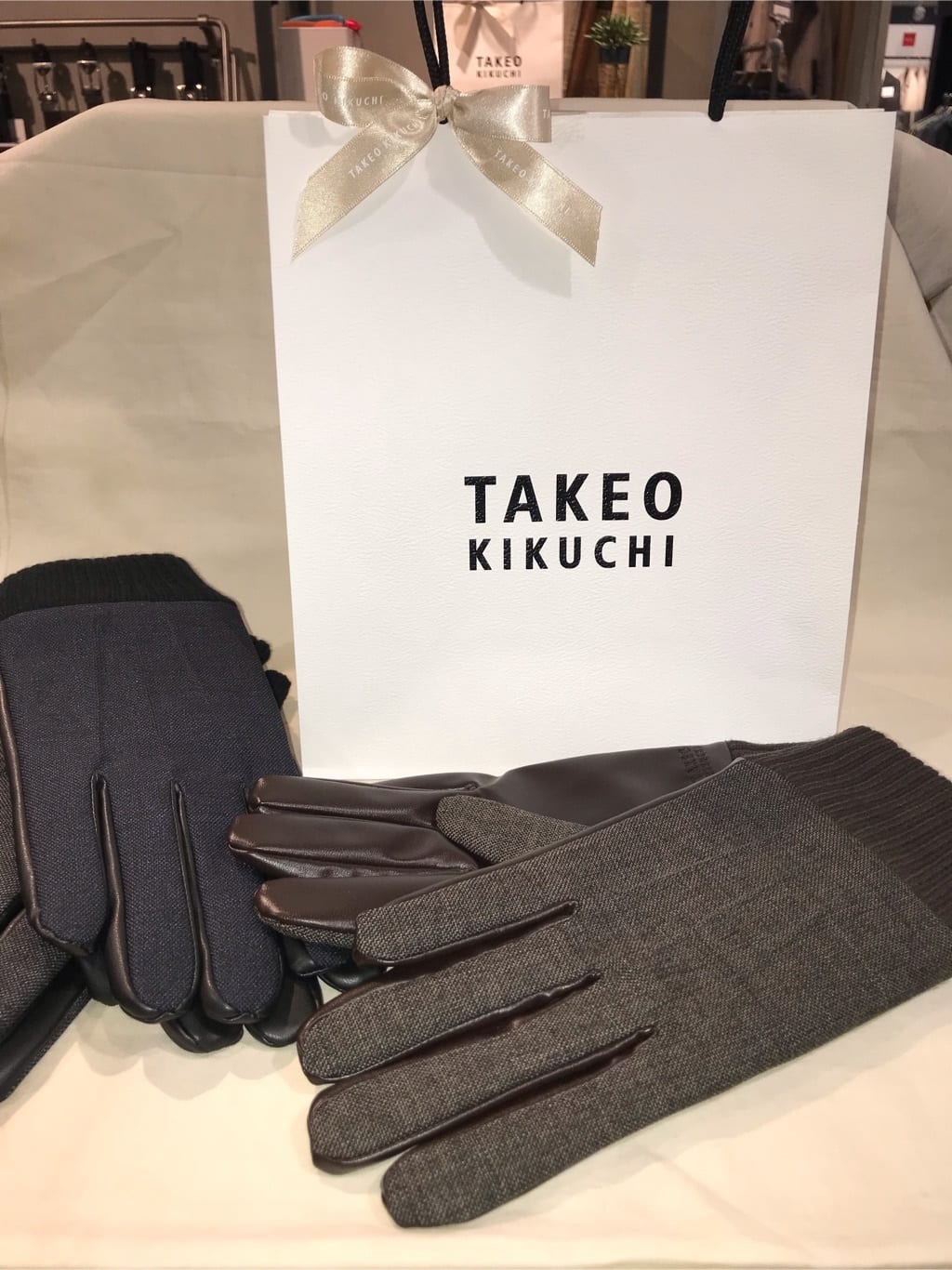 じゅんさんの「TAKEO KIKUCHI｜ウォッシャブルグローブ」を使ったコーディネート