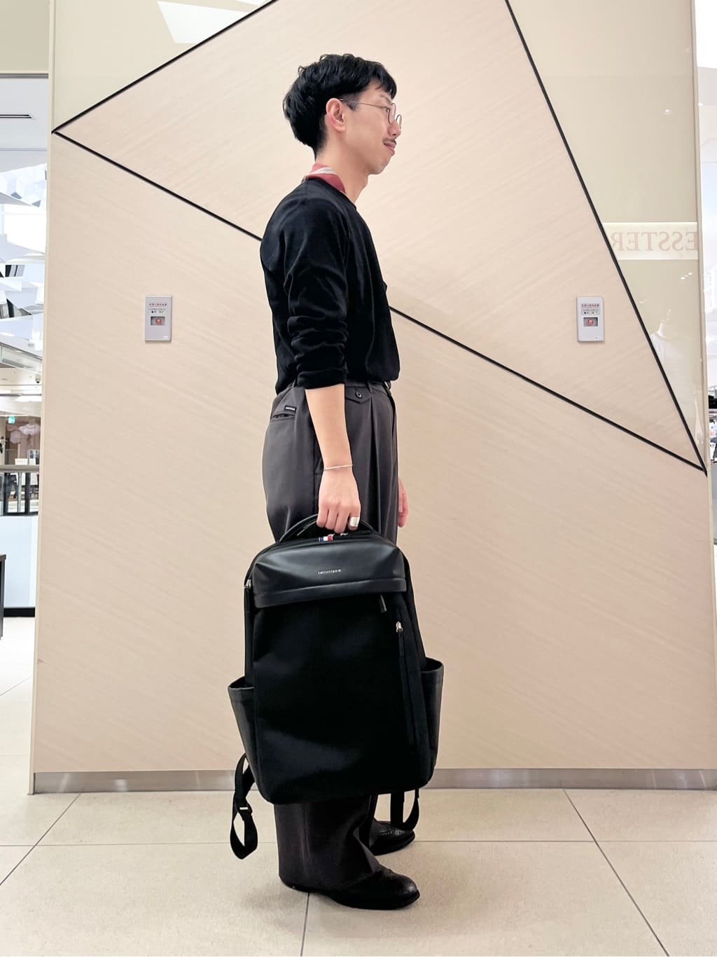 小山凌さんの「DRESSTERIOR｜エクスクルーシブフライスロングTシャツ」を使ったコーディネート