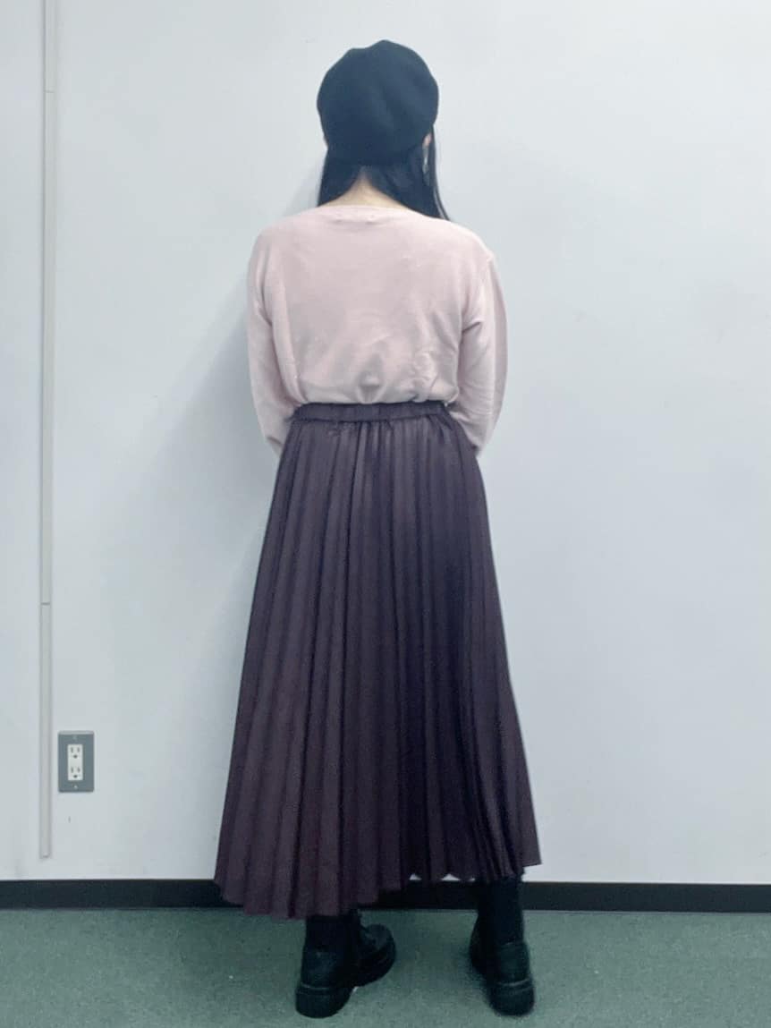 Hitomiさんの「index｜ラメガーター編みボートネックニット【洗濯機OK】《8col／XS～LL》」を使ったコーディネート