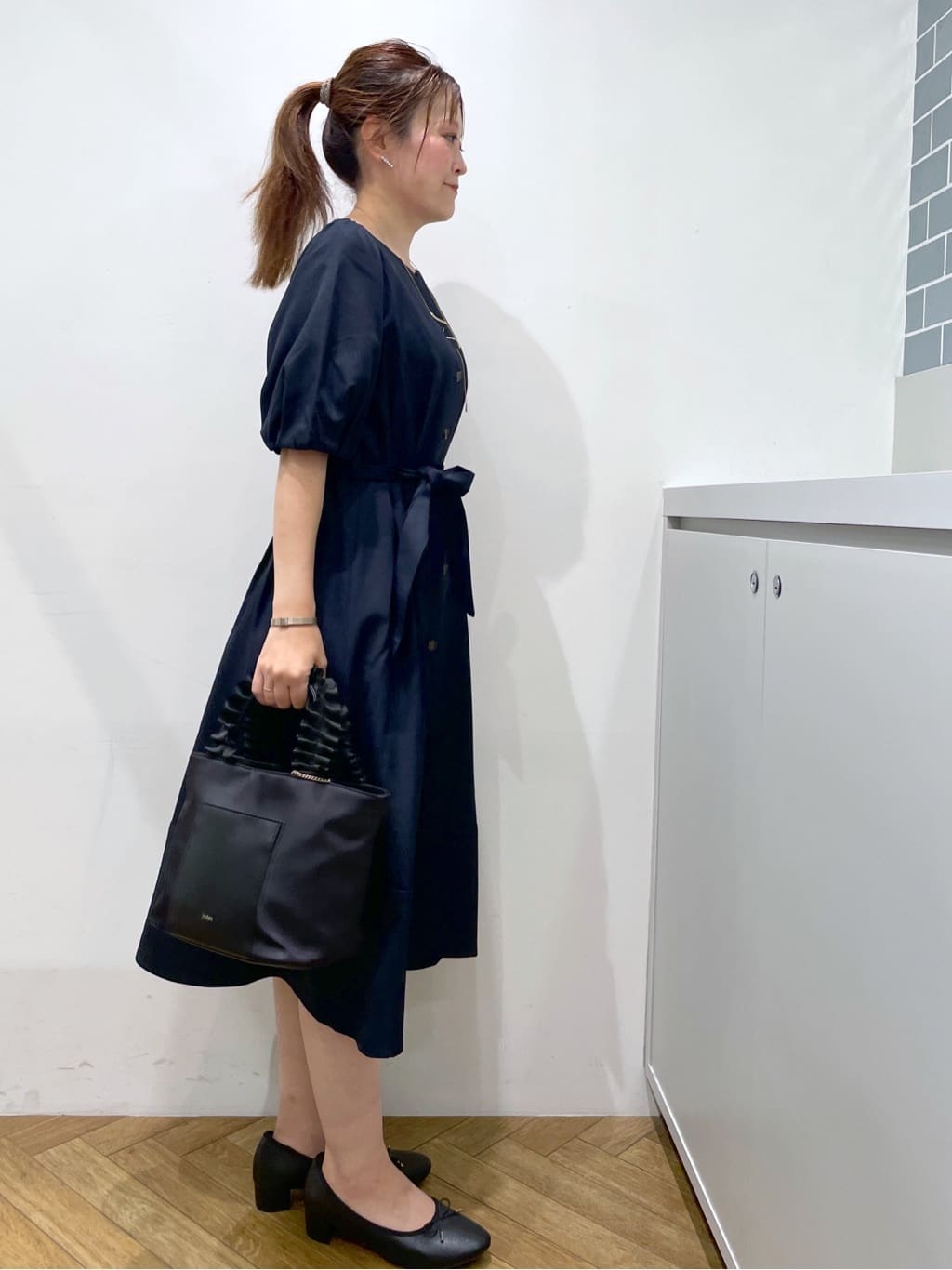 Junさんの「index｜タックパフスリーブワンピース【洗濯機洗い可／イージーアイロン】」を使ったコーディネート