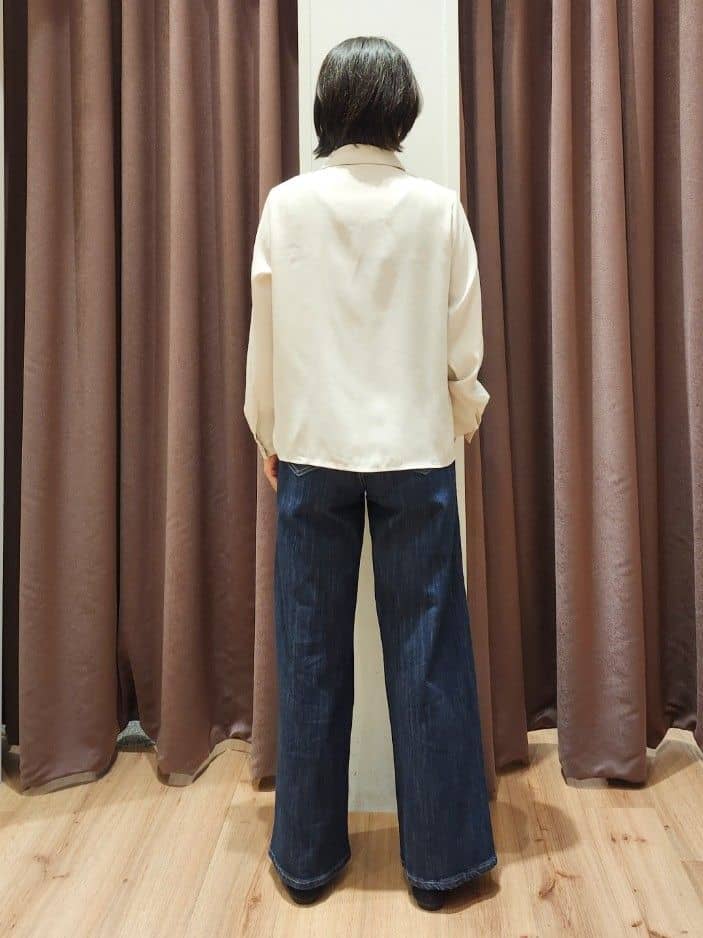 さくさんの「grove｜【美シルエット/選べる着丈】大人のためのバギーデニム」を使ったコーディネート