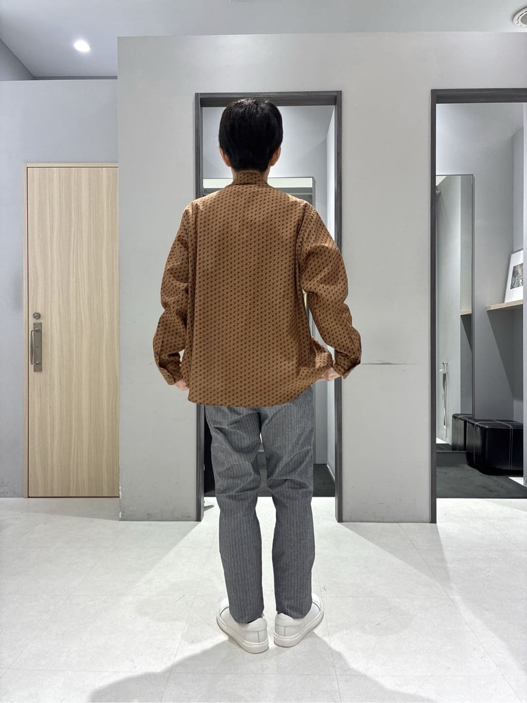 わいずみさんの「TAKEO KIKUCHI｜ボーラーハット柄 長袖シャツ」を使ったコーディネート