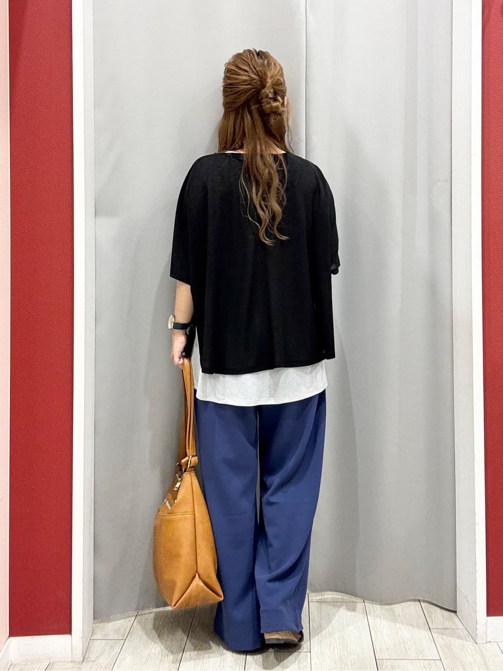 shioさんの「SHOO･LA･RUE｜【S-LL/体型カバー】インせず着られる レイヤードトップス」を使ったコーディネート