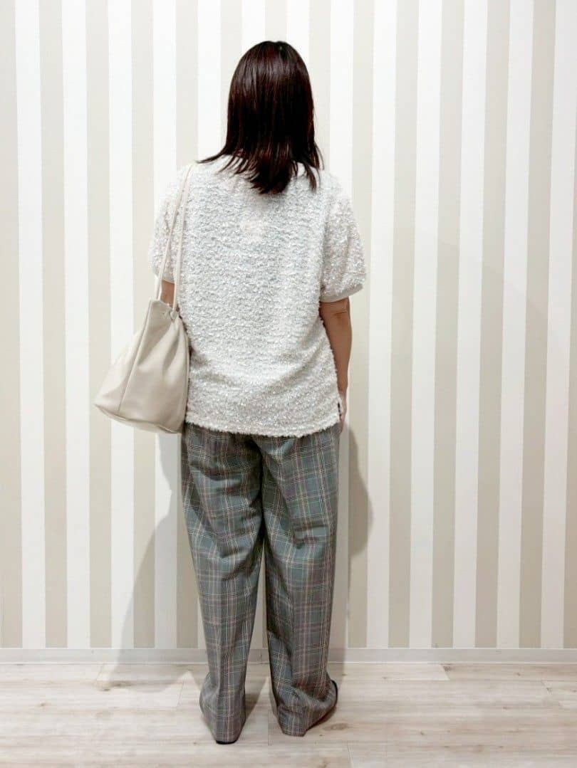 ゆーんさんの「SHOO･LA･RUE｜【S-LL】大人も着やすい愛らしさ リボンヤーン半袖トップス」を使ったコーディネート