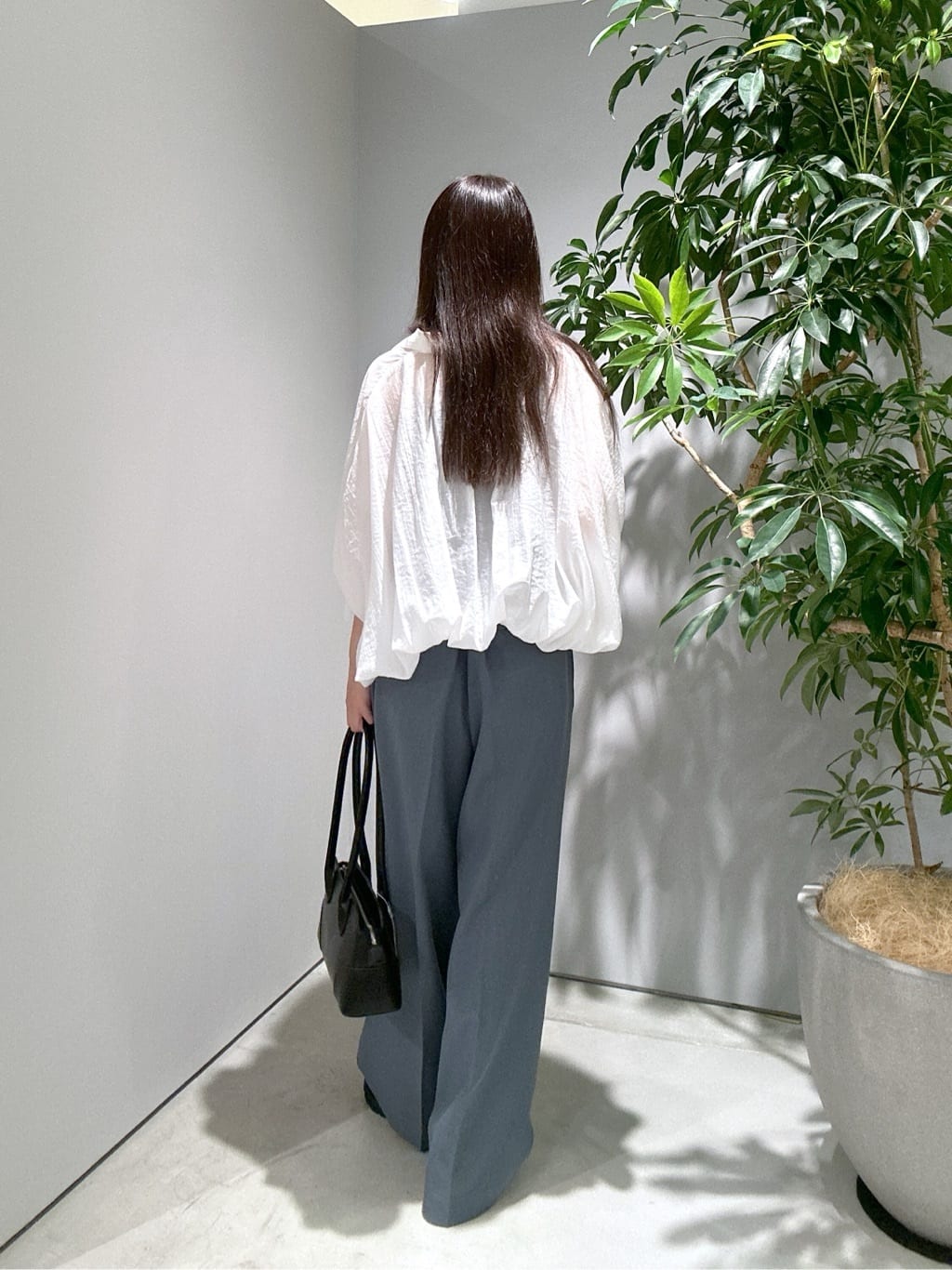 Renoさんの「INDIVI｜バルーンフォルムブラウス」を使ったコーディネート