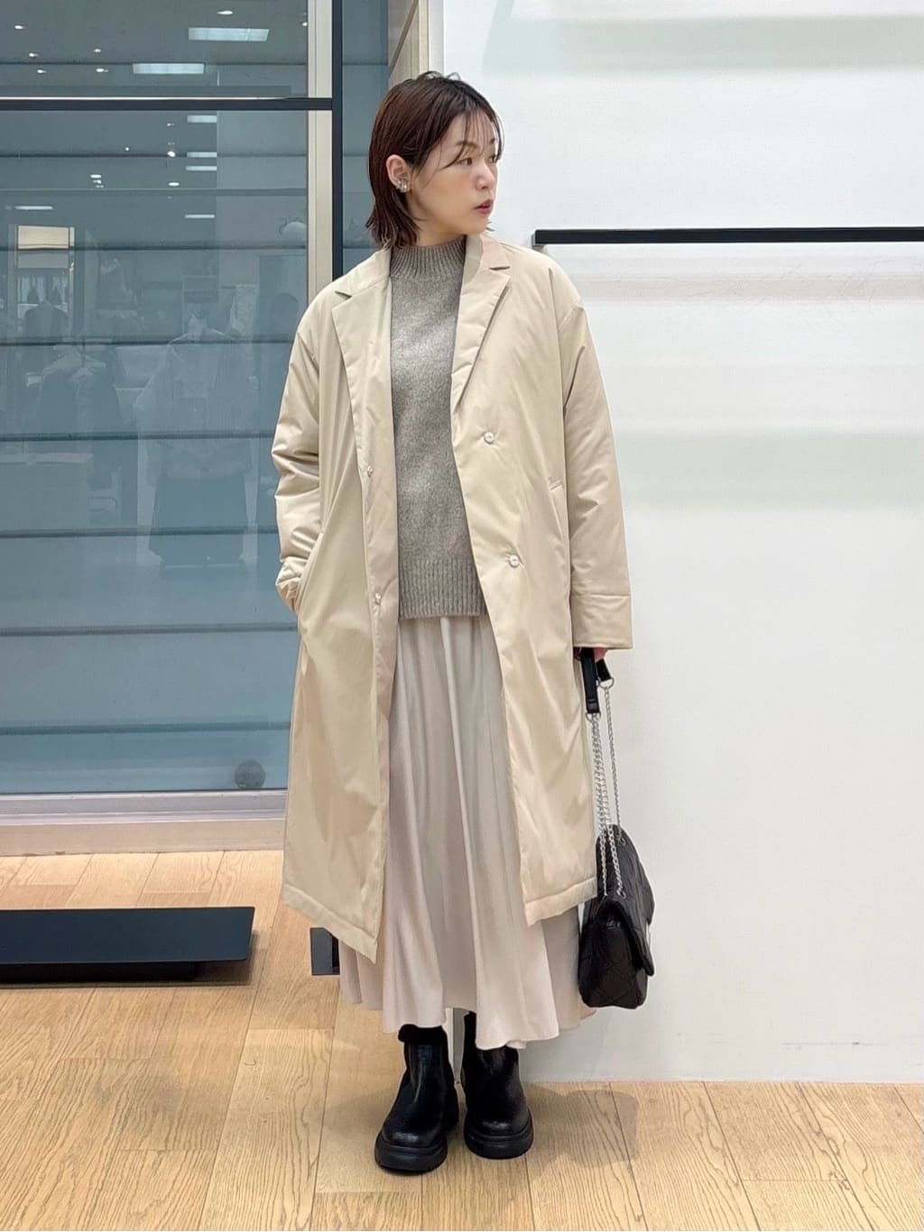 asamiさんの「INDIVI｜【冬ニット人気NO．1！／カシミヤ混】ミドルゲージハイネックニット」を使ったコーディネート