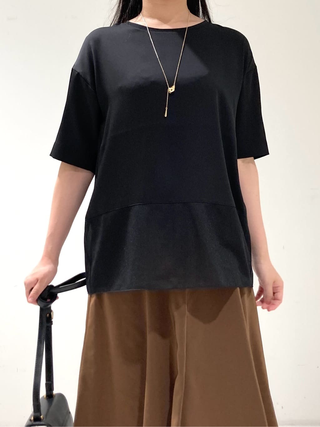 momokoさんの「INDIVI｜【洗える】裾シアー半袖トップス」を使ったコーディネート