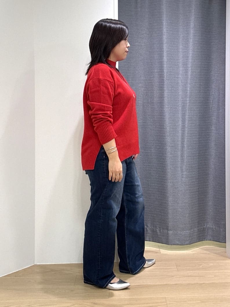 Akiさんの「INDIVI｜【冬ニット人気NO．1！／カシミヤ混】ミドルゲージハイネックニット」を使ったコーディネート
