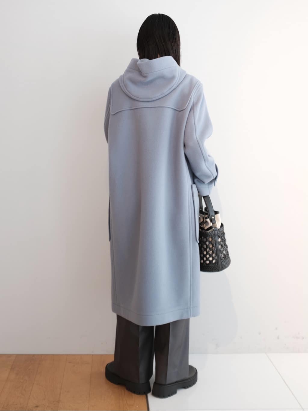 Kishimotoさんの「DRESSTERIOR｜◆Superfineリサイクルメルトンダッフルコート」を使ったコーディネート