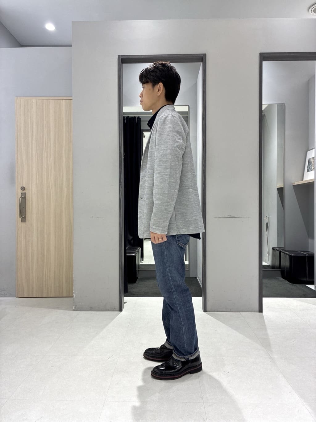 わいずみさんの「TAKEO KIKUCHI｜【尾州織】ショールカラー カーディガン」を使ったコーディネート