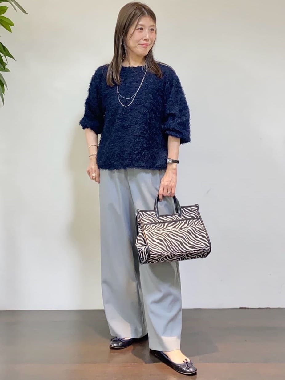tomoさんの「UNTITLED｜【洗える/ワイド/ウエストゴム】ストレッチドロストパンツ」を使ったコーディネート