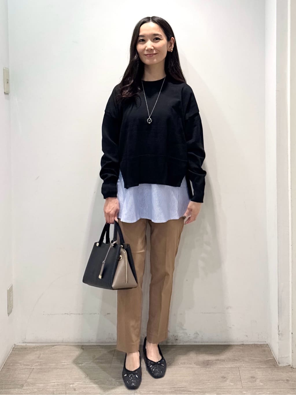 yuicciさんの「OPAQUE.CLIP｜《ツインセット》リラクシーサイドスリットニット&times;ドッキングタンク【洗濯機洗い可】」を使ったコーディネート