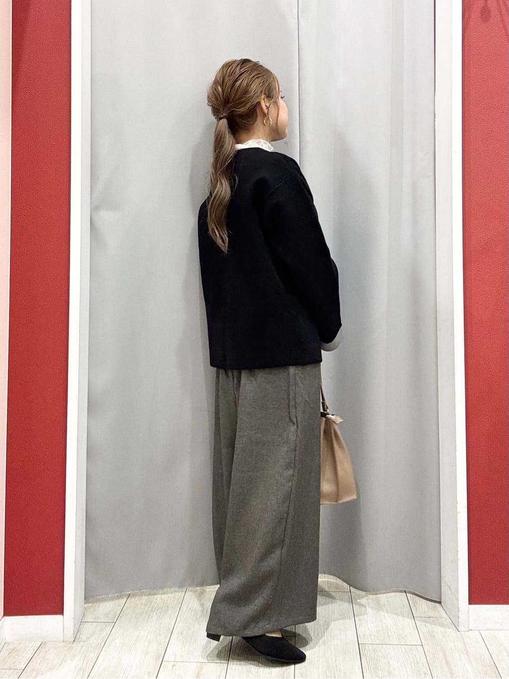 shioさんの「SHOO･LA･RUE｜【S-LL】上品なレースハイネックトップス」を使ったコーディネート