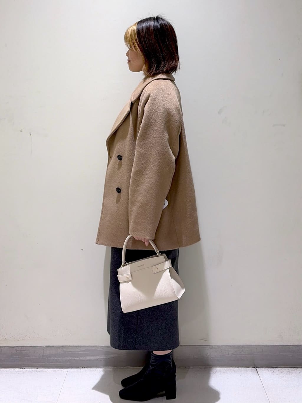 *mai*さんの「OPAQUE.CLIP｜カシミヤブレンドウールミドルピーコート」を使ったコーディネート