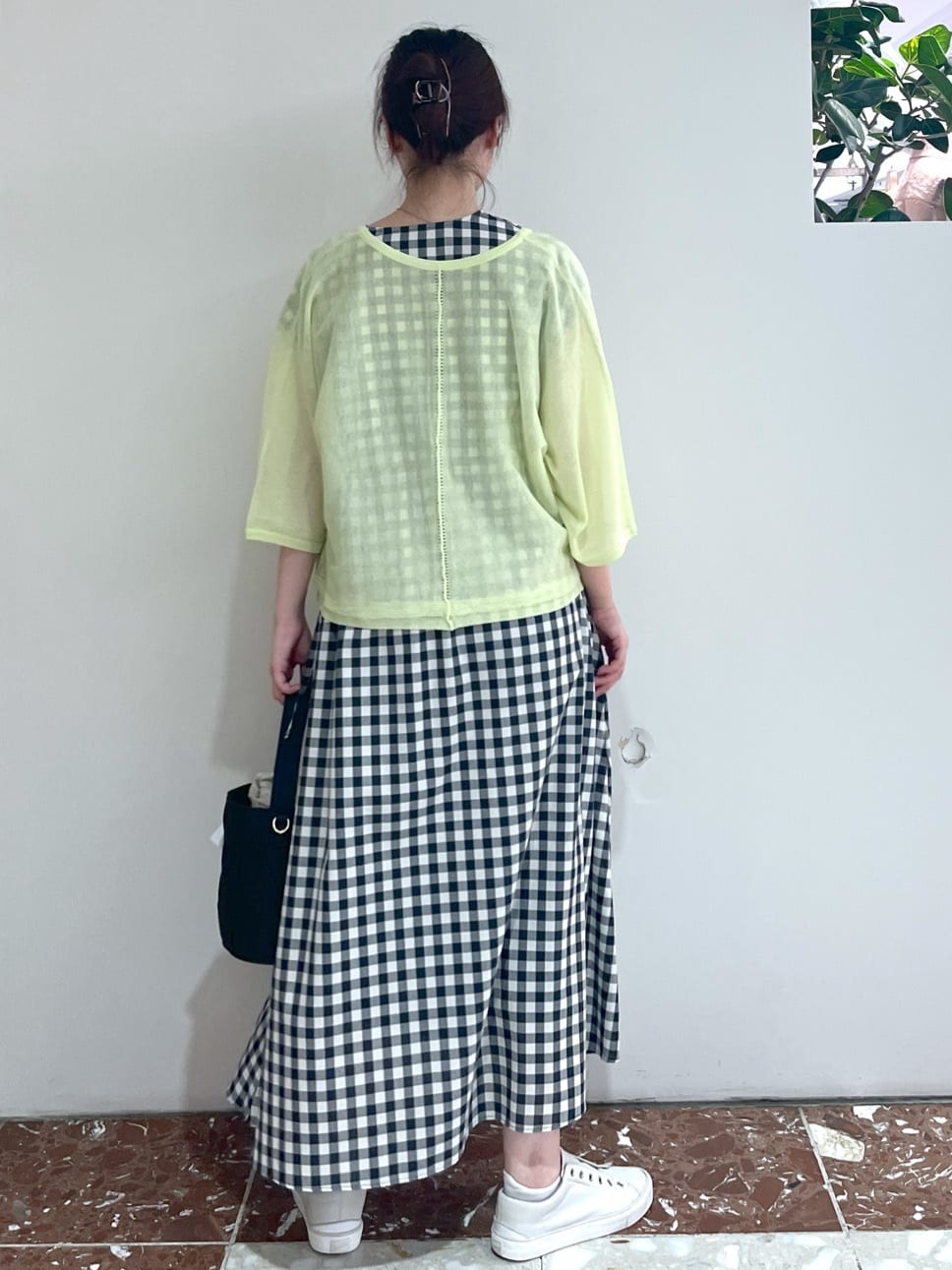 Makinoさんの「Dessin｜【リンクコーデ・洗える】ウエストドロスト付きチェック柄ワンピース」を使ったコーディネート
