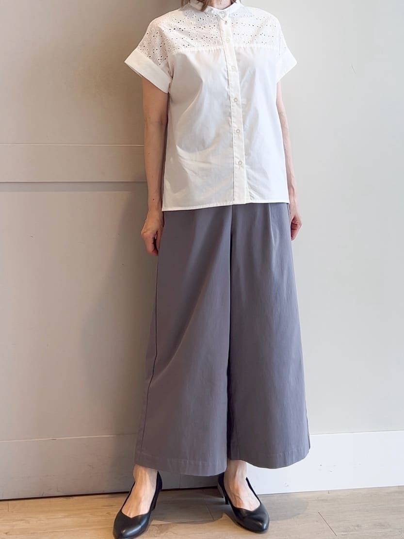 yamakoさんの「grove｜涼やかさと上品さを兼ね備えた　レースシャツブラウス」を使ったコーディネート