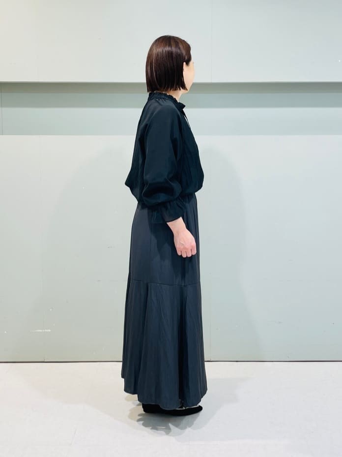 yuka.fさんの「UNTITLED｜【キャンディスリーブ/エレガント】フリルギャザーネックブラウス」を使ったコーディネート