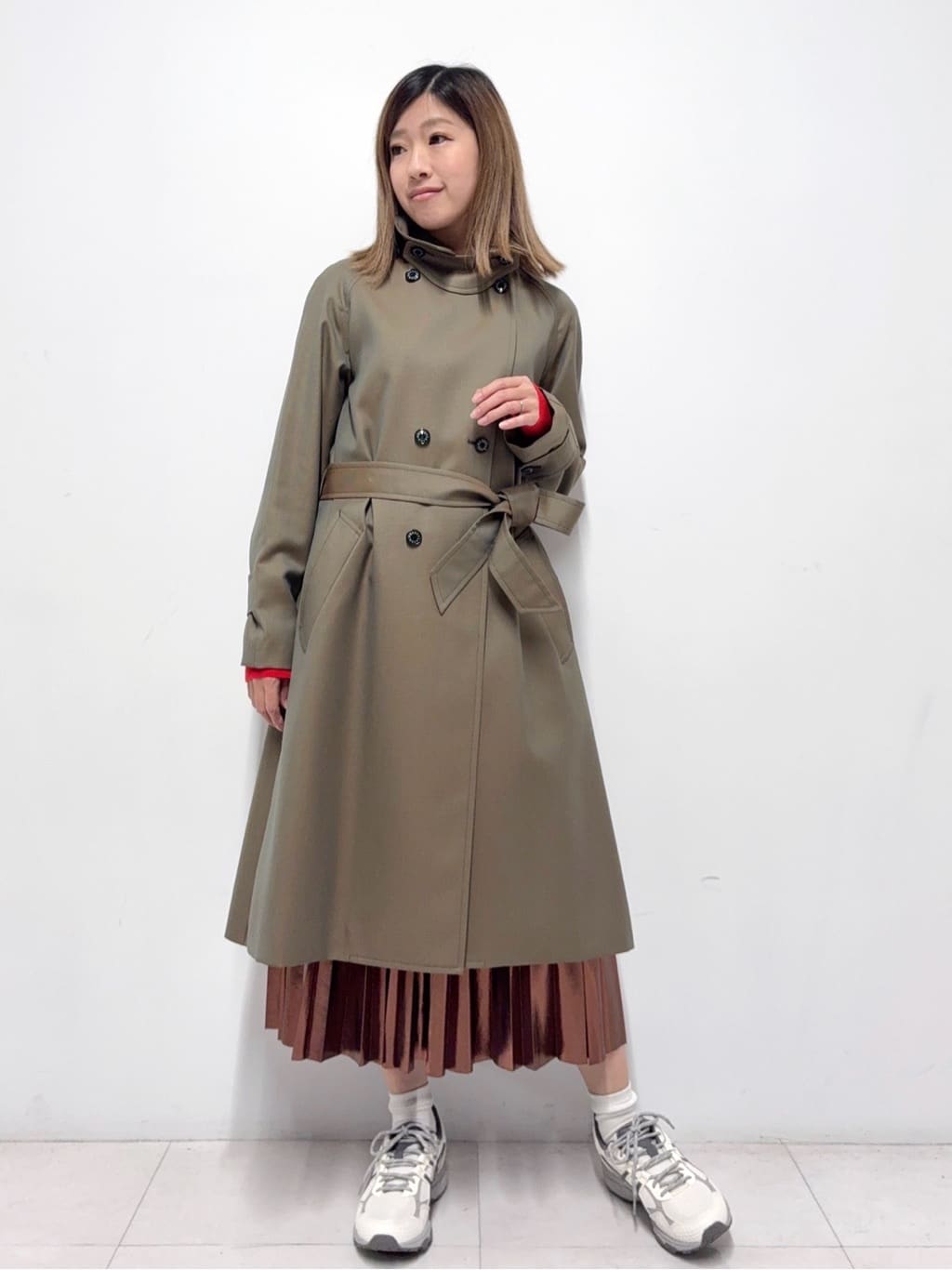 Nishijimaさんの「DRESSTERIOR｜◆【洗える/ストレッチ性/オンオフ】箔プリントプリーツスカート」を使ったコーディネート
