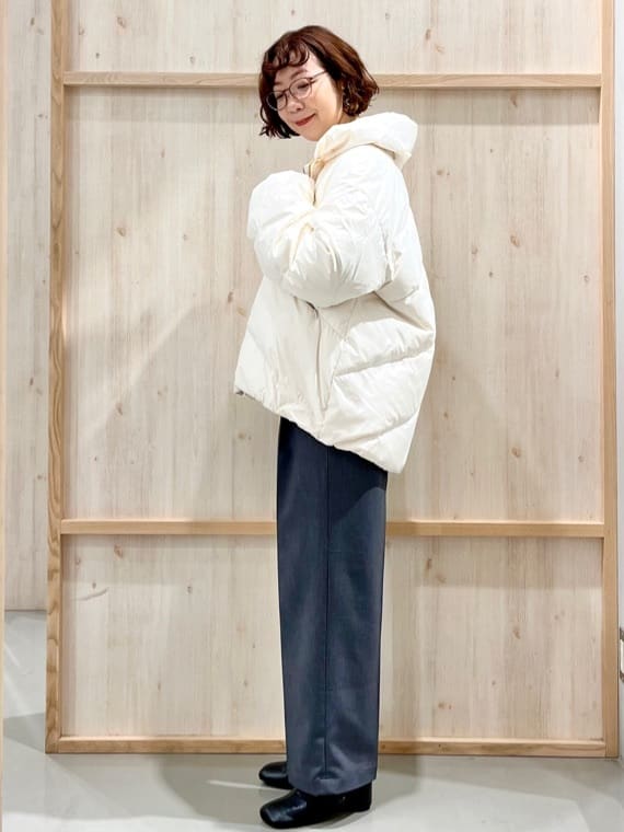 nakoさんの「THE SHOP TK｜ダウンジャケット」を使ったコーディネート