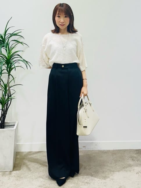 Miwaさんの「UNTITLED｜【セットアップ可/洗える】梳毛調合繊2タックワイドパンツ」を使ったコーディネート