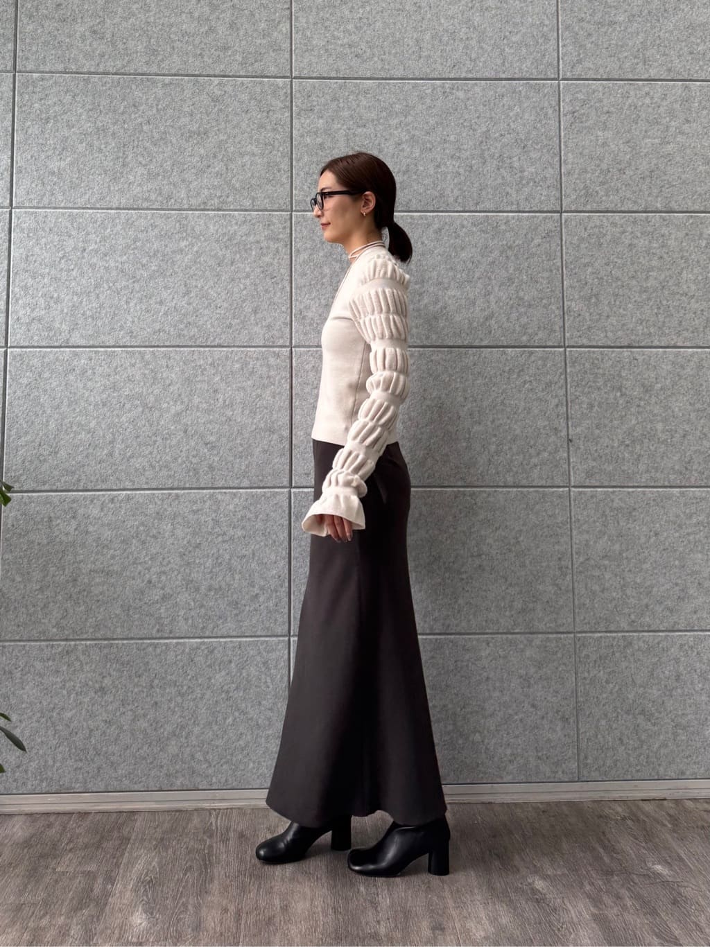 uchi__yamaさんの「CODE A｜gathered sleeves knit」を使ったコーディネート