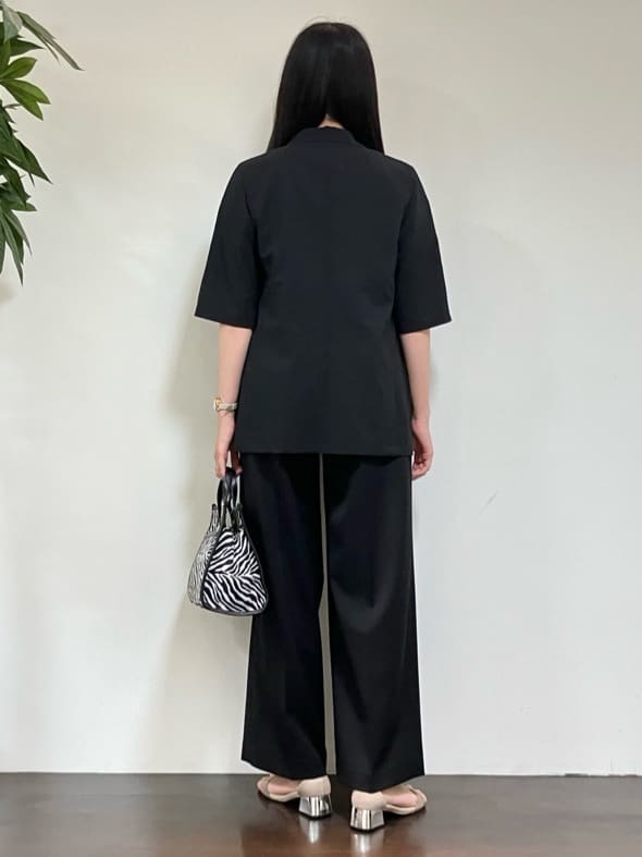 カレンさんの「UNTITLED｜【吸水速乾/洗える】ハーフスリーブジャケット」を使ったコーディネート