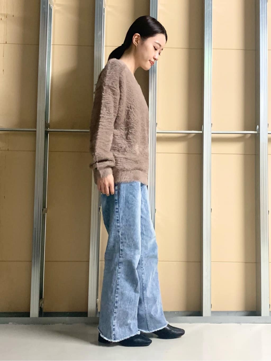 sahoさんの「THE SHOP TK｜【華やかで柔らか】ふわふわフェザーニット/洗える・前後2WAY」を使ったコーディネート