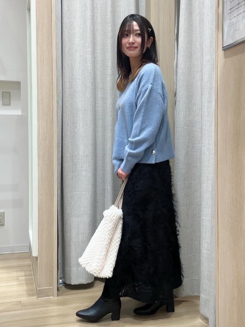 Fumikaさんの「grove｜【洗える】レイヤードにもおすすめ！サイド釦ニット」を使ったコーディネート