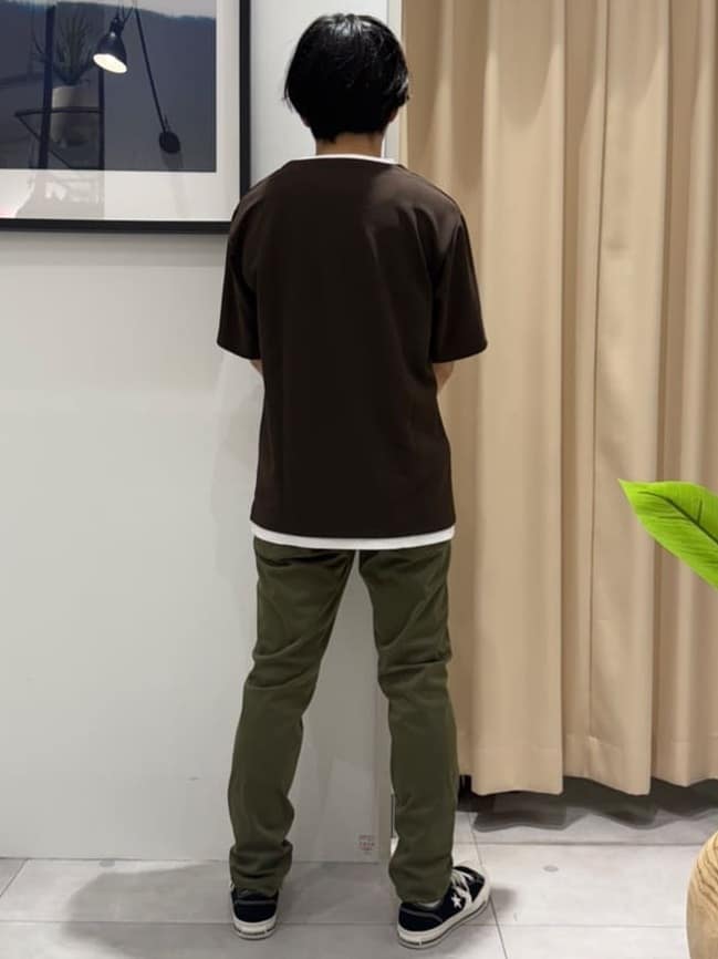 はさんの「THE SHOP TK｜ツイルキーネック半袖Tシャツ」を使ったコーディネート