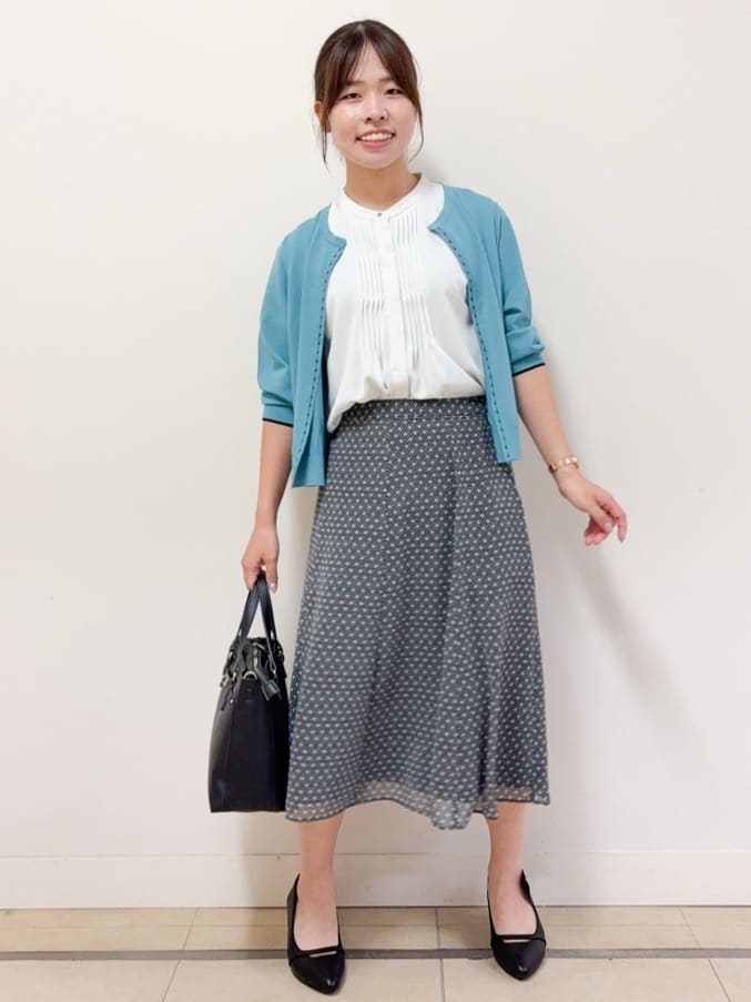 ハルさんの「Reflect｜【インナーに◎／すっきり見え！長め丈】タックデティールブラウス」を使ったコーディネート
