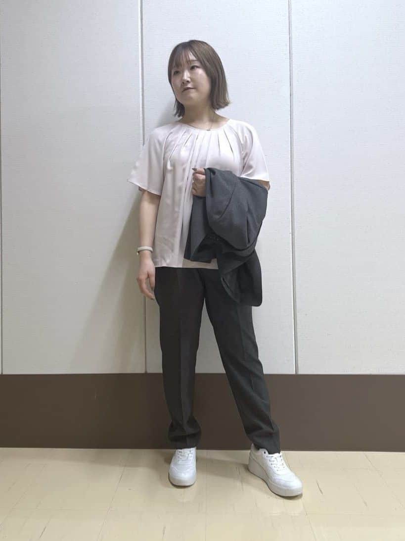 Rikoさんの「INDIVI｜【UVケア】タックブラウス」を使ったコーディネート