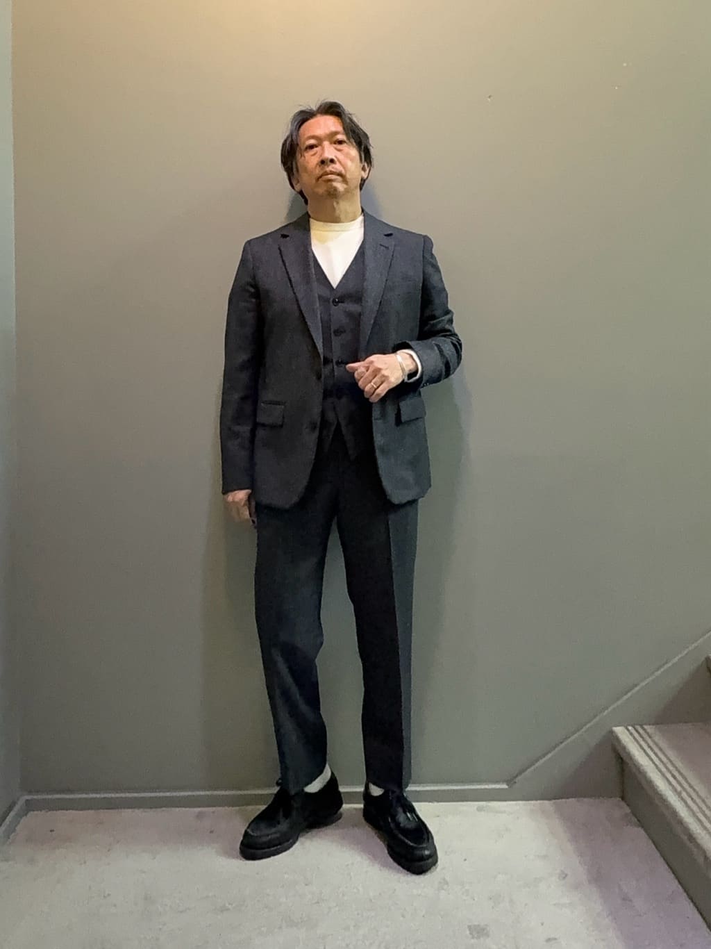デザイナーTAKEman さんの「TAKEO KIKUCHI｜【Sサイズ～】ピンチェックミルドヴェスト」を使ったコーディネート