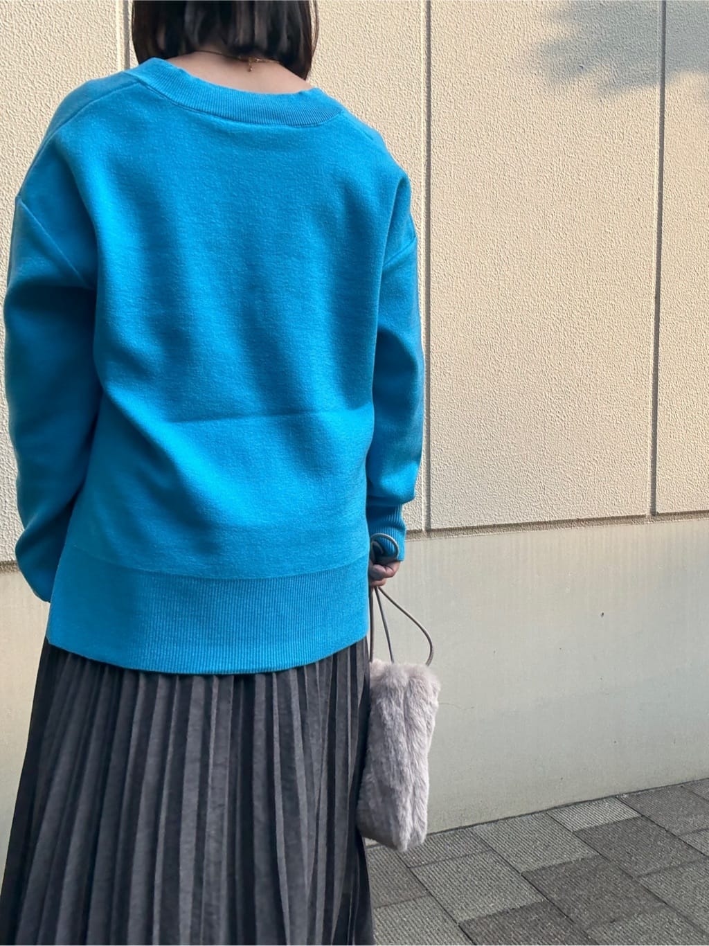 chさんの「THE SHOP TK｜【体型カバー】ゆったり サイドスリットニット」を使ったコーディネート