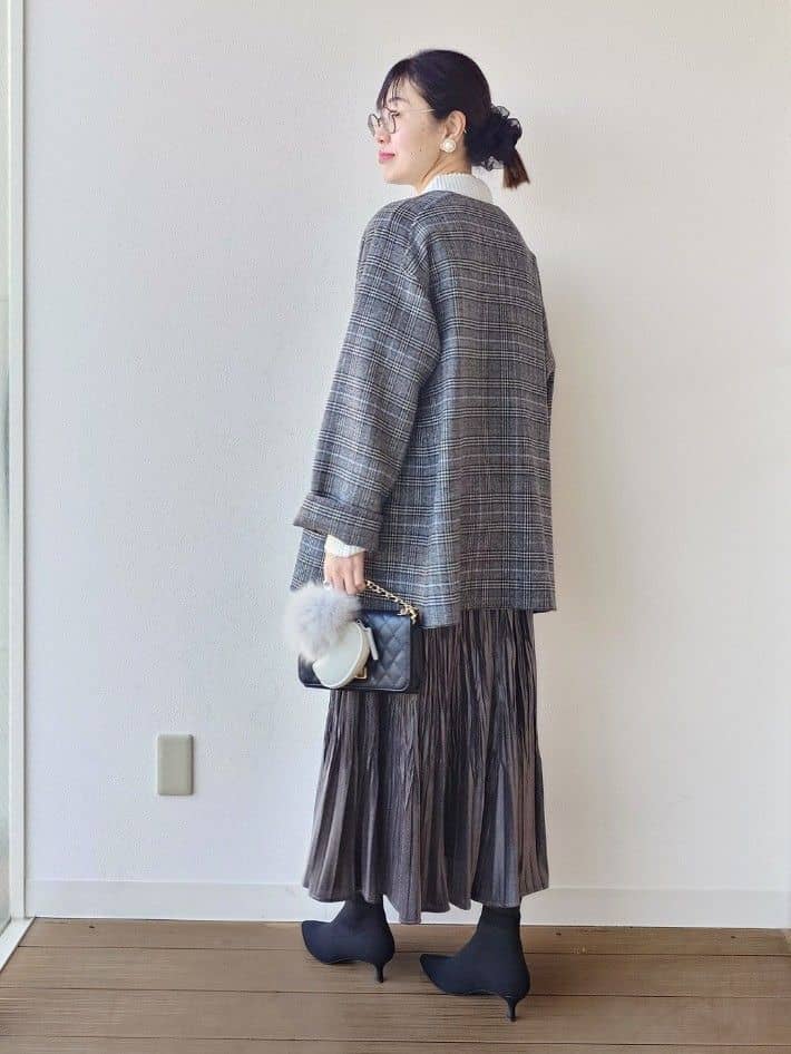 MUTSUKOさんの「UNTITLED｜【ミディ丈/軽やか】セミラグランリバー コート」を使ったコーディネート