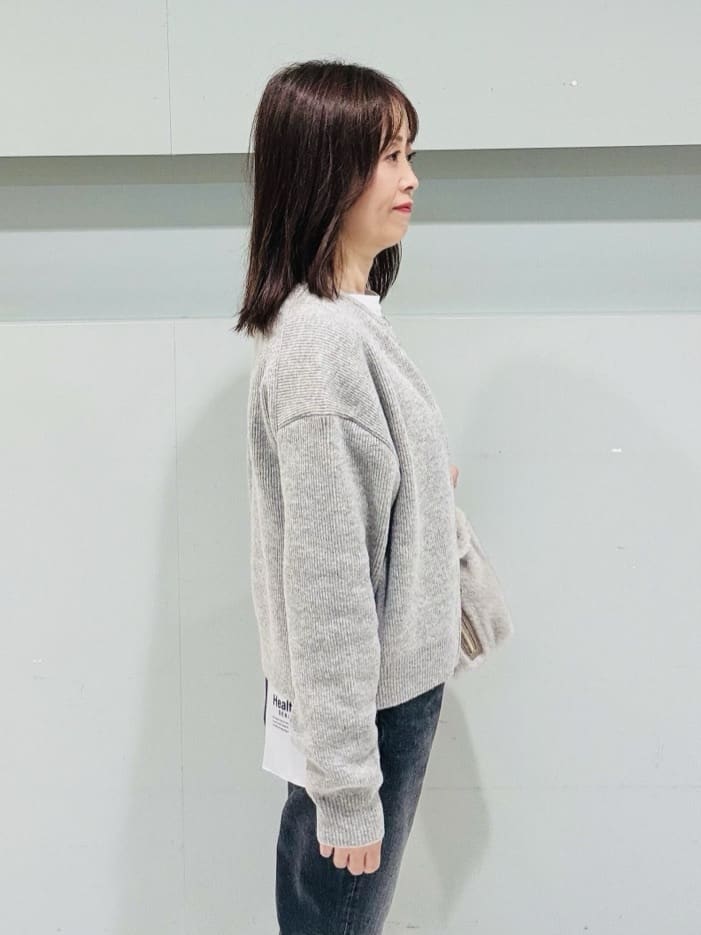 makiさんの「UNTITLED｜【洗える/コットン100%】グラフィックロンT」を使ったコーディネート