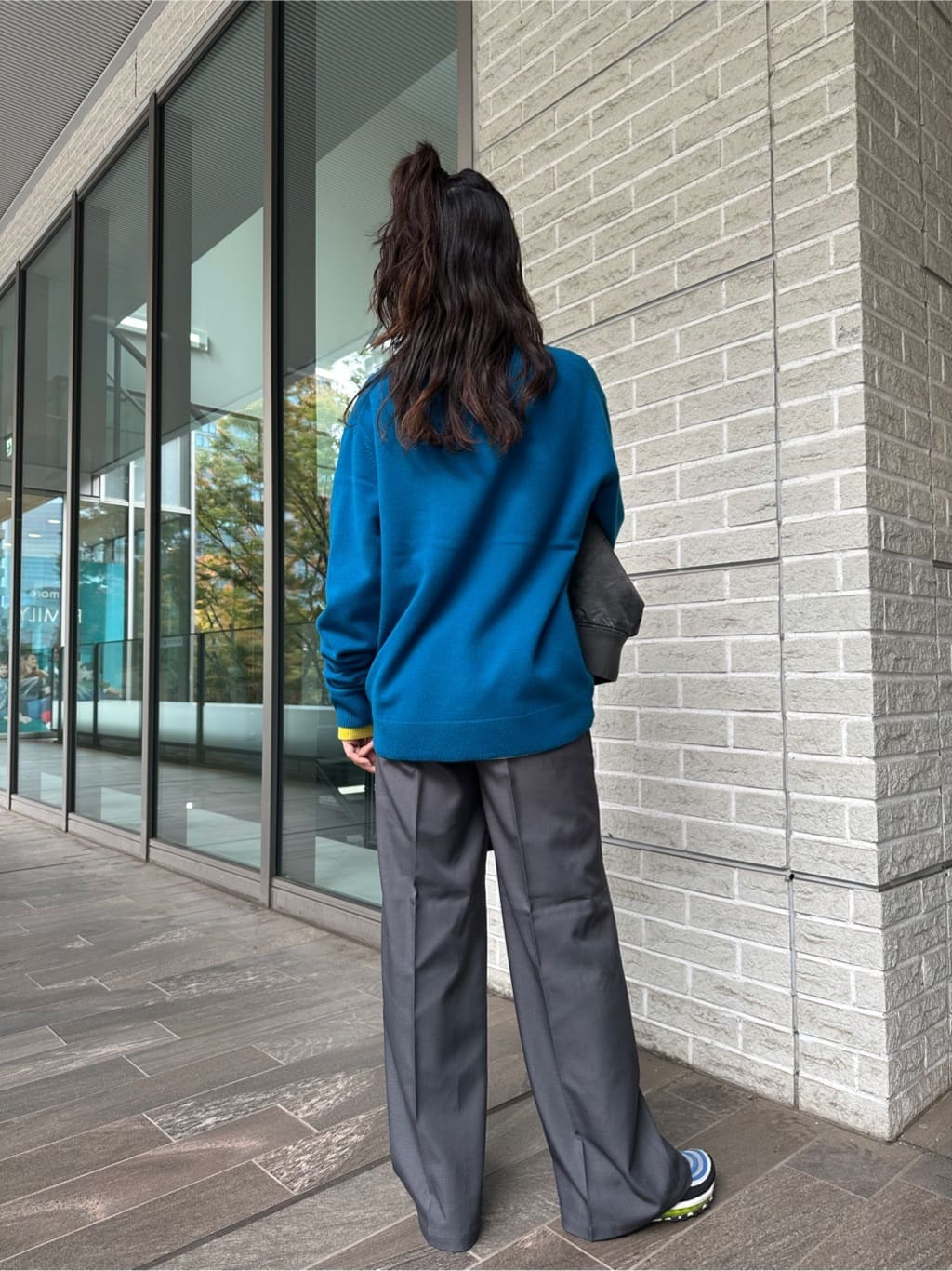 つぐみさんの「TAKEO KIKUCHI｜【Air Palette Knit】ワンポイント カラーニット プルオーバー」を使ったコーディネート