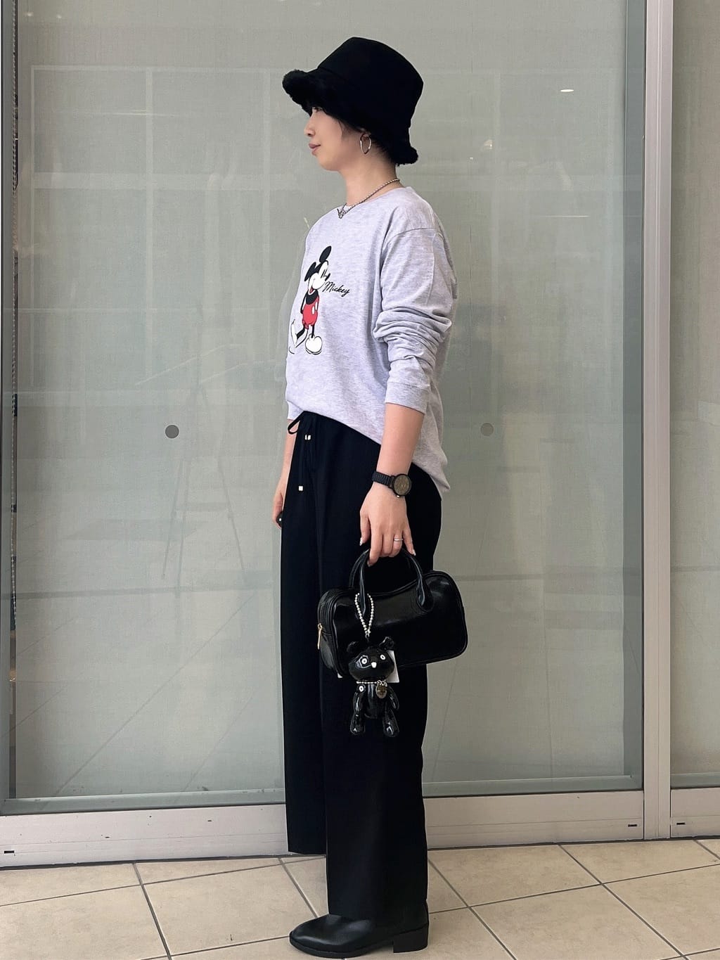 yo-koさんの「OPAQUE.CLIP｜【Mickey Mouse】プリントロングTシャツ」を使ったコーディネート