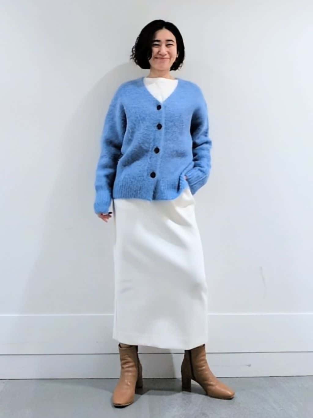 ミズタさんの「UNTITLED｜【ゆったり】アルパカ混シャギー カーディガン」を使ったコーディネート