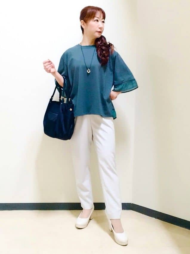 花さんの「Reflect｜【E‐QUALITY／体型カバー】シアー&times;レースデザインプルオーバー」を使ったコーディネート