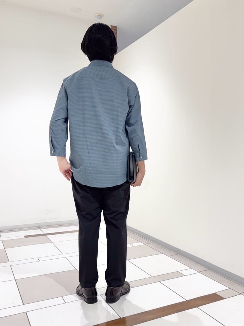及川さんの「TAKEO KIKUCHI｜【COOL CITY WEAR】DotAir（R）サッカー シャツ」を使ったコーディネート