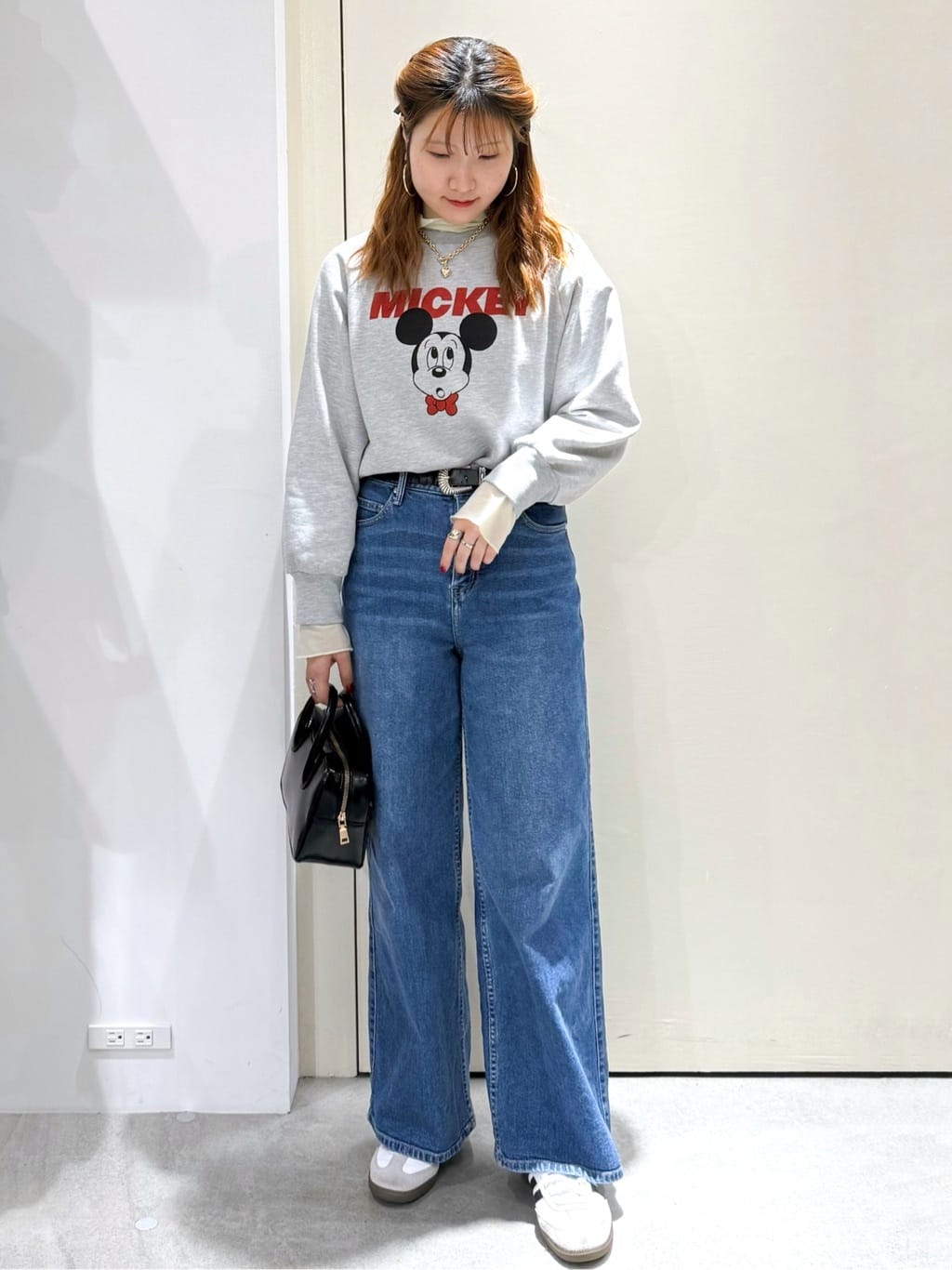sayaさんの「OPAQUE.CLIP｜《Mickey Mouse》プリントアソートスウェット【洗濯機OK】」を使ったコーディネート